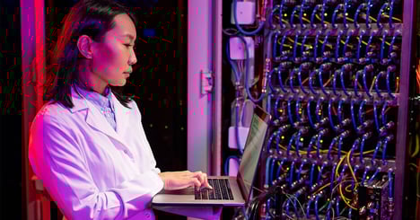 woman using a quantum computer